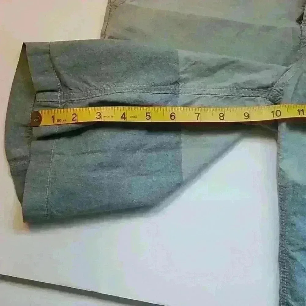 Old Navy shorts - Picture 5 of 6
